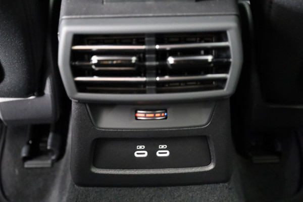 Audi A3 Sportback 40 TFSI e Advanced edition 204pk | Verlengde garantie | Navigatie | Extra getint glas | Verwarmbare voorstoelen Audi A3 Sportback 40 TFSI e Advanced edition 204pk | Verlengde garantie | Navigatie | Extra getint glas | Verwarmbare voorstoelen