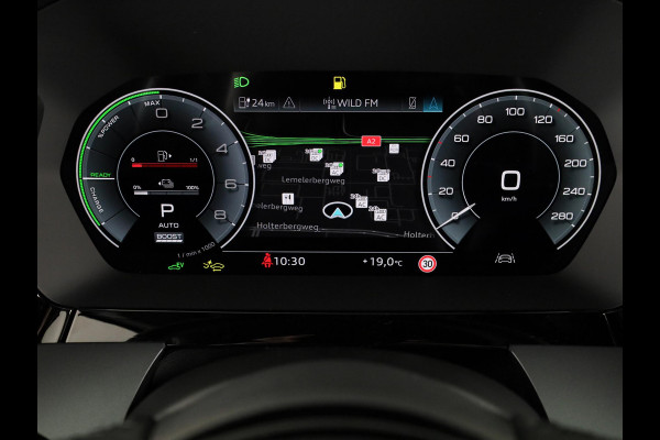 Audi A3 Sportback 40 TFSI e Advanced edition 204pk | Verlengde garantie | Navigatie | Extra getint glas | Verwarmbare voorstoelen Audi A3 Sportback 40 TFSI e Advanced edition 204pk | Verlengde garantie | Navigatie | Extra getint glas | Verwarmbare voorstoelen