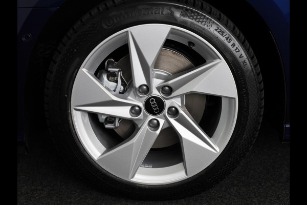 Audi A3 Sportback 40 TFSI e Advanced edition 204pk | Verlengde garantie | Navigatie | Extra getint glas | Verwarmbare voorstoelen Audi A3 Sportback 40 TFSI e Advanced edition 204pk | Verlengde garantie | Navigatie | Extra getint glas | Verwarmbare voorstoelen
