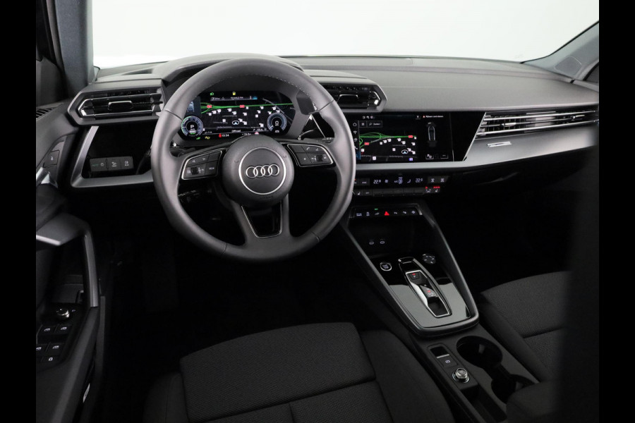 Audi A3 Sportback 40 TFSI e Advanced edition 204pk | Verlengde garantie | Navigatie | Extra getint glas | Verwarmbare voorstoelen Audi A3 Sportback 40 TFSI e Advanced edition 204pk | Verlengde garantie | Navigatie | Extra getint glas | Verwarmbare voorstoelen