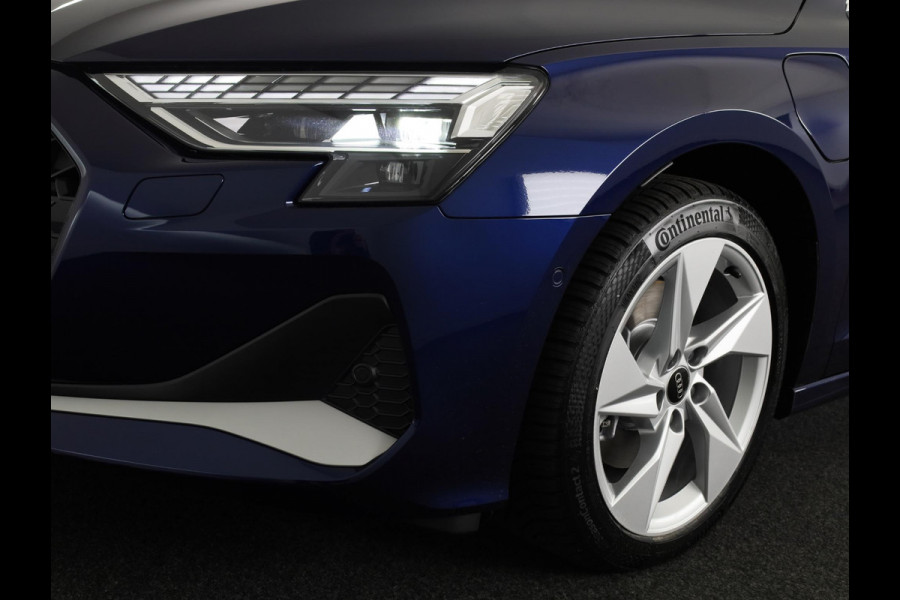 Audi A3 Sportback 40 TFSI e Advanced edition 204pk | Verlengde garantie | Navigatie | Extra getint glas | Verwarmbare voorstoelen Audi A3 Sportback 40 TFSI e Advanced edition 204pk | Verlengde garantie | Navigatie | Extra getint glas | Verwarmbare voorstoelen