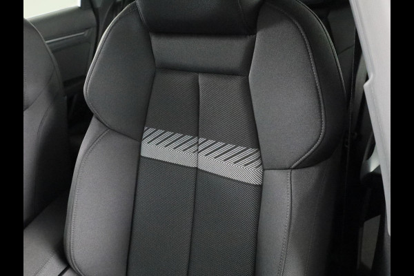 Audi A3 Sportback 40 TFSI e Advanced edition 204pk | Verlengde garantie | Navigatie | Extra getint glas | Verwarmbare voorstoelen Audi A3 Sportback 40 TFSI e Advanced edition 204pk | Verlengde garantie | Navigatie | Extra getint glas | Verwarmbare voorstoelen
