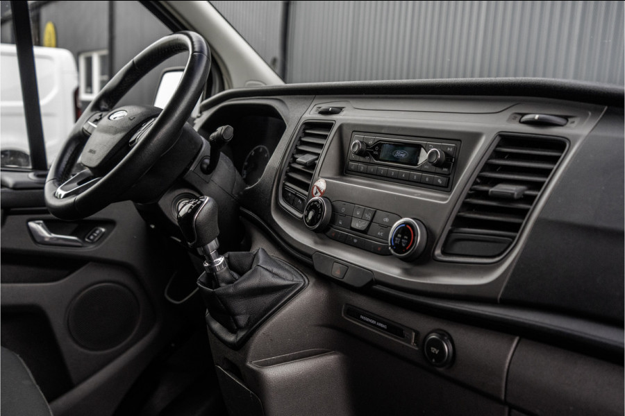 Ford Transit Custom 2.0-TDCI | L2H1 | LED | Inrichting | Omvormer | Cruise | Airco | PDC | Euro 6 Ford Transit Custom 2.0-TDCI | L2H1 | LED | Inrichting | Omvormer | Cruise | Airco | PDC | Euro 6