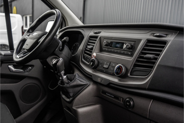 Ford Transit Custom 2.0-TDCI | L2H1 | LED | Inrichting | Omvormer | Cruise | Airco | PDC | Euro 6 Ford Transit Custom 2.0-TDCI | L2H1 | LED | Inrichting | Omvormer | Cruise | Airco | PDC | Euro 6