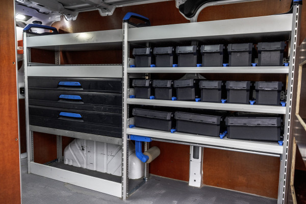 Ford Transit Custom 2.0-TDCI | L2H1 | LED | Inrichting | Omvormer | Cruise | Airco | PDC | Euro 6 Ford Transit Custom 2.0-TDCI | L2H1 | LED | Inrichting | Omvormer | Cruise | Airco | PDC | Euro 6