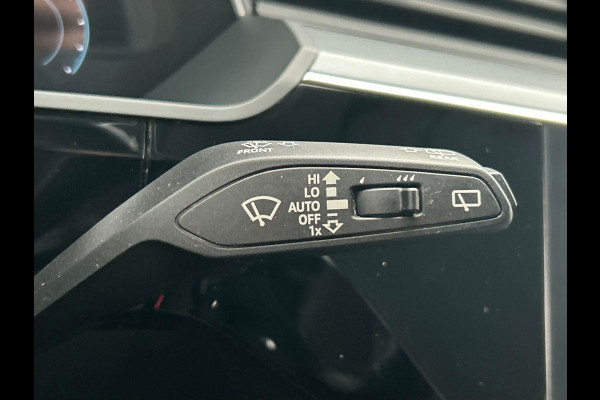 Audi e-tron E-tron 50 quattro Launch edition 71 kWh Origineel NL Virtual Audi e-tron E-tron 50 quattro Launch edition 71 kWh Origineel NL Virtual