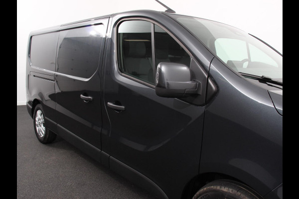 Renault Trafic 2.0 Blue dCi 110 T30 L2H1 Advance Navigatie bluetooth DAB Camera Airco Trekhaak Houten bekleding Lichtmetalen velgen