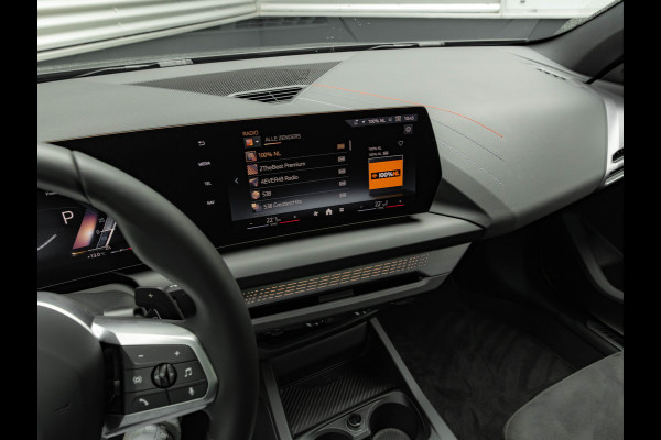 BMW 1-serie 120 M-Sport Pro - Pano - Trekhaak - Driving Ass - Camera BMW 1-serie 120 M-Sport Pro - Pano - Trekhaak - Driving Ass - Camera