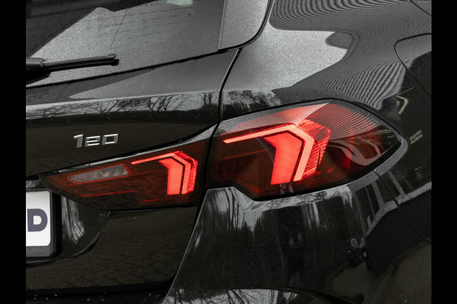 BMW 1-serie 120 M-Sport Pro - Pano - Trekhaak - Driving Ass - Camera BMW 1-serie 120 M-Sport Pro - Pano - Trekhaak - Driving Ass - Camera