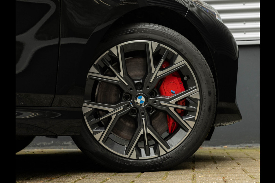 BMW 1-serie 120 M-Sport Pro - Pano - Trekhaak - Driving Ass - Camera BMW 1-serie 120 M-Sport Pro - Pano - Trekhaak - Driving Ass - Camera