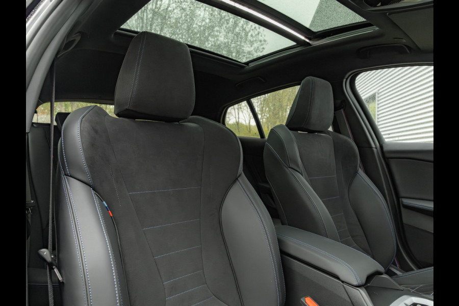 BMW 1-serie 120 M-Sport Pro - Pano - Trekhaak - Driving Ass - Camera BMW 1-serie 120 M-Sport Pro - Pano - Trekhaak - Driving Ass - Camera
