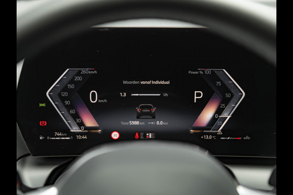 BMW 1-serie 120 M-Sport Pro - Pano - Trekhaak - Driving Ass - Camera BMW 1-serie 120 M-Sport Pro - Pano - Trekhaak - Driving Ass - Camera