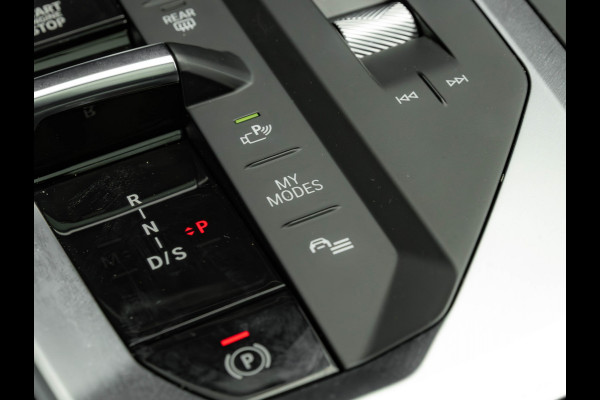 BMW 1-serie 120 M-Sport Pro - Pano - Trekhaak - Driving Ass - Camera BMW 1-serie 120 M-Sport Pro - Pano - Trekhaak - Driving Ass - Camera