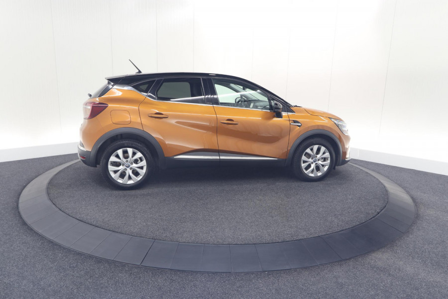 Renault Captur 1.6 E-Tech Plug-in Hybrid 160 Intens | Allseason Banden | Parkeersensoren