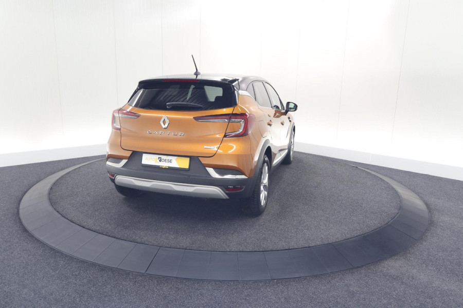 Renault Captur 1.6 E-Tech Plug-in Hybrid 160 Intens | Allseason Banden | Parkeersensoren