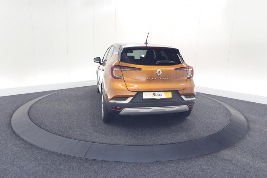Renault Captur 1.6 E-Tech Plug-in Hybrid 160 Intens | Allseason Banden | Parkeersensoren