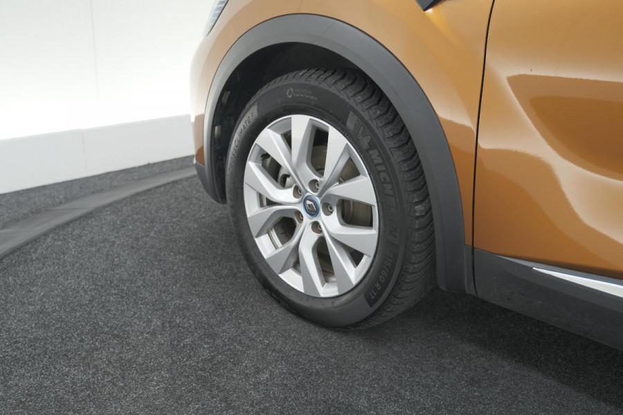 Renault Captur 1.6 E-Tech Plug-in Hybrid 160 Intens | Allseason Banden | Parkeersensoren