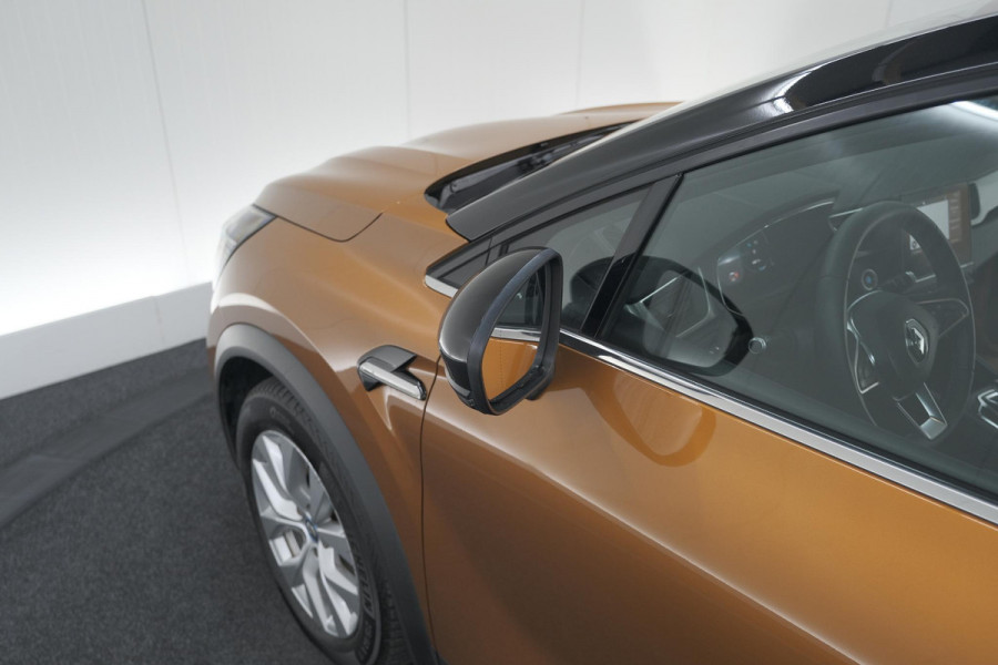 Renault Captur 1.6 E-Tech Plug-in Hybrid 160 Intens | Allseason Banden | Parkeersensoren