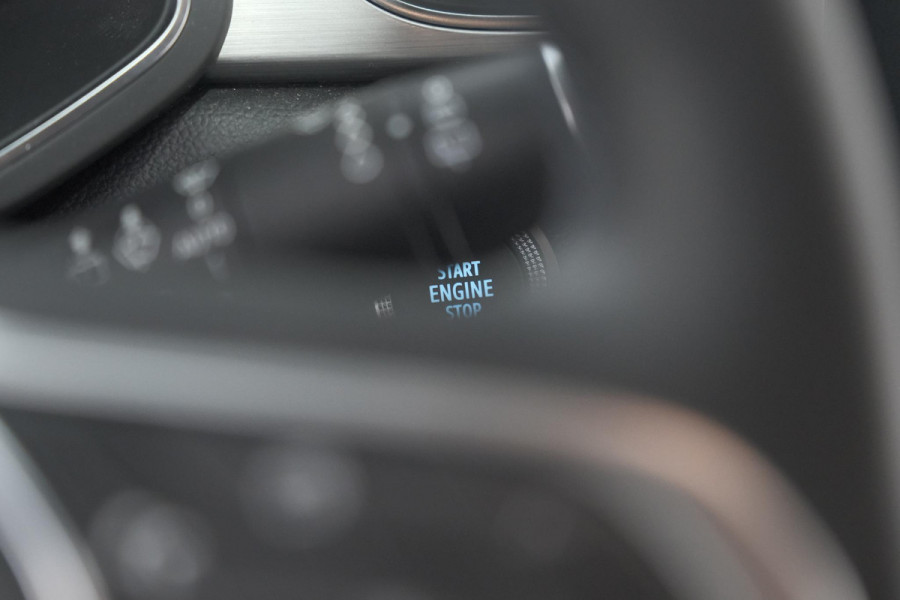 Renault Captur 1.6 E-Tech Plug-in Hybrid 160 Intens | Allseason Banden | Parkeersensoren