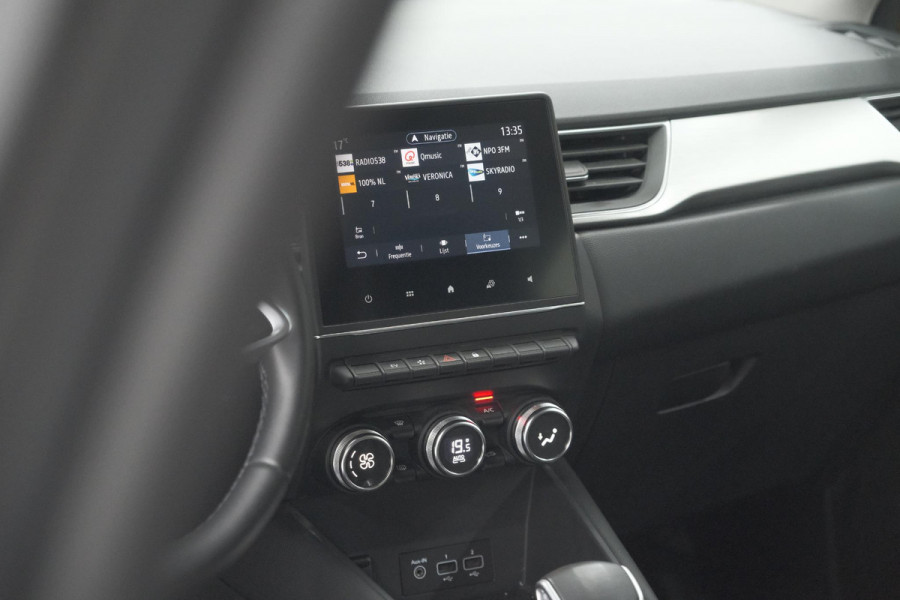 Renault Captur 1.6 E-Tech Plug-in Hybrid 160 Intens | Allseason Banden | Parkeersensoren