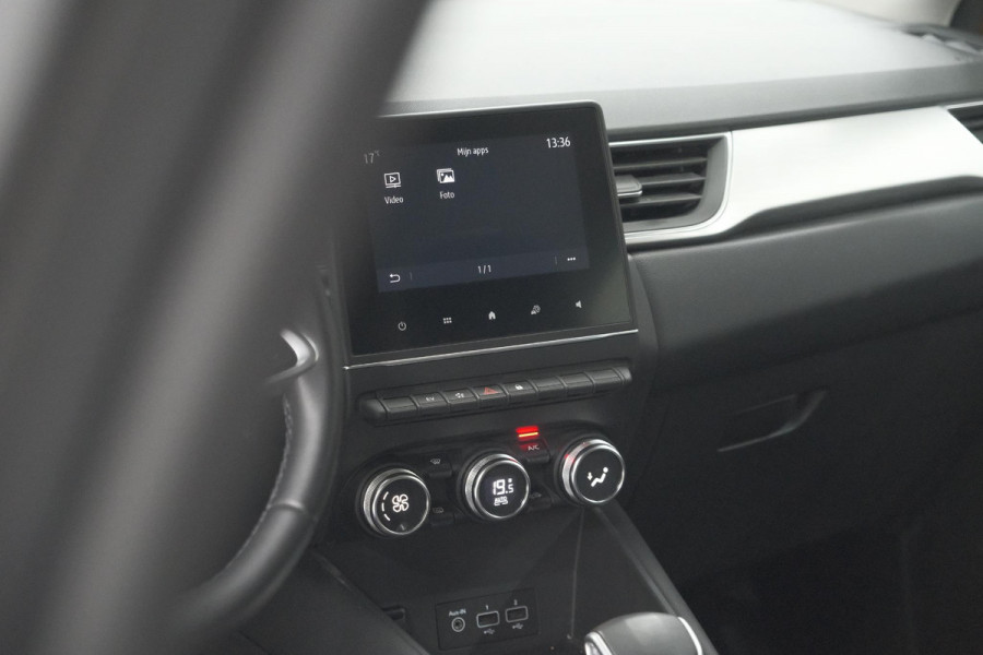 Renault Captur 1.6 E-Tech Plug-in Hybrid 160 Intens | Allseason Banden | Parkeersensoren