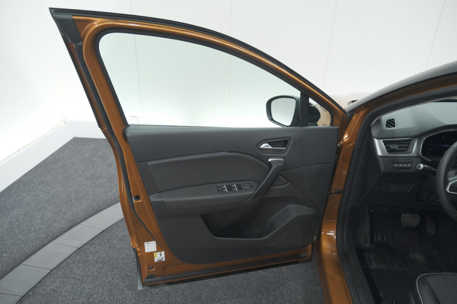 Renault Captur 1.6 E-Tech Plug-in Hybrid 160 Intens | Allseason Banden | Parkeersensoren