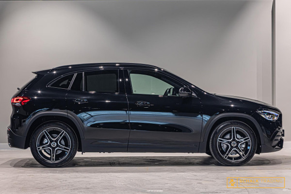 Mercedes-Benz GLA 200 AMG Line|Ambient|Camera|Dealer Mercedes-Benz GLA 200 AMG Line|Ambient|Camera|Dealer