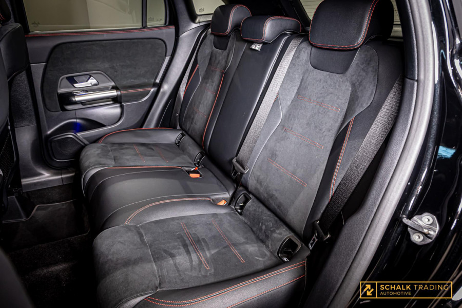 Mercedes-Benz GLA 200 AMG Line|Ambient|Camera|Dealer Mercedes-Benz GLA 200 AMG Line|Ambient|Camera|Dealer