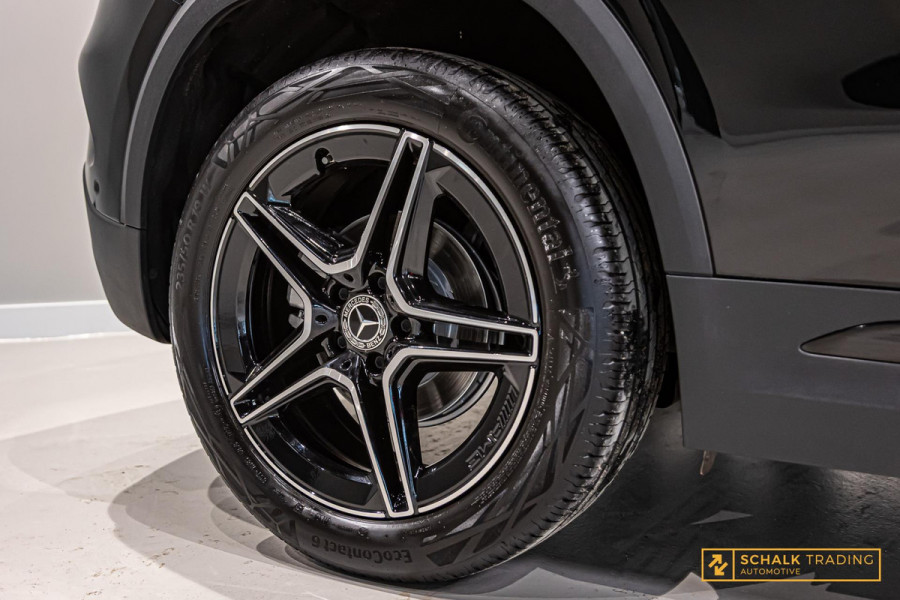 Mercedes-Benz GLA 200 AMG Line|Ambient|Camera|Dealer Mercedes-Benz GLA 200 AMG Line|Ambient|Camera|Dealer