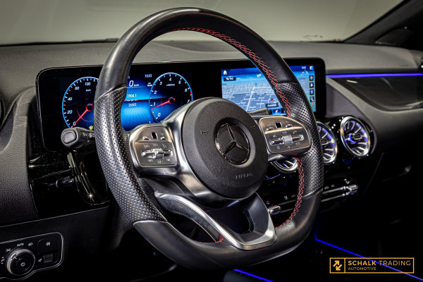 Mercedes-Benz GLA 200 AMG Line|Ambient|Camera|Dealer Mercedes-Benz GLA 200 AMG Line|Ambient|Camera|Dealer