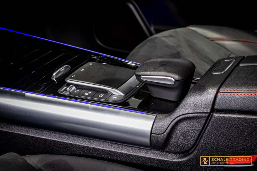 Mercedes-Benz GLA 200 AMG Line|Ambient|Camera|Dealer Mercedes-Benz GLA 200 AMG Line|Ambient|Camera|Dealer