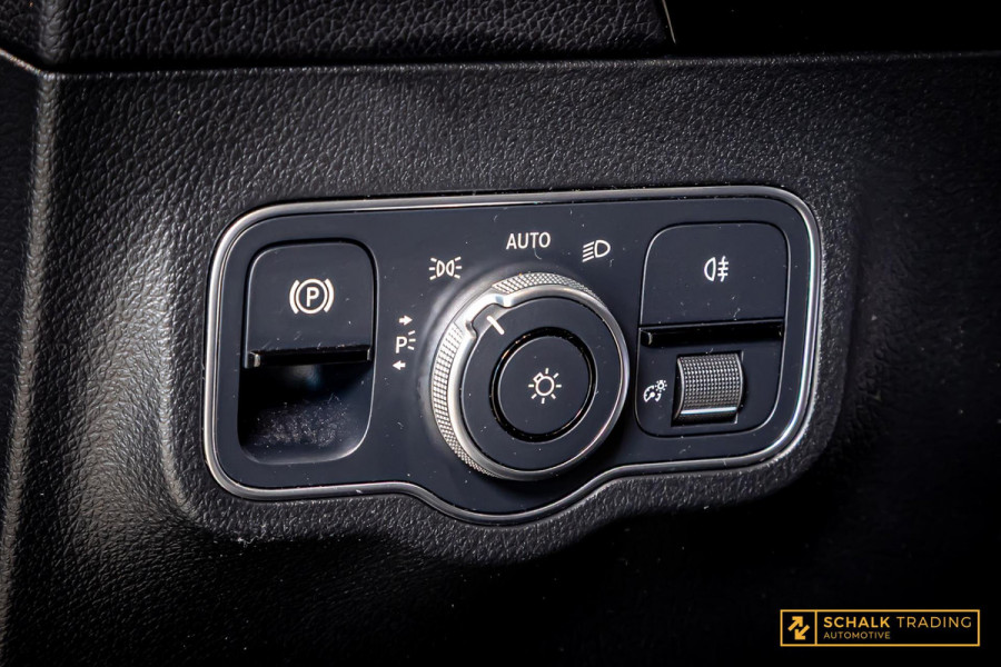 Mercedes-Benz GLA 200 AMG Line|Ambient|Camera|Dealer Mercedes-Benz GLA 200 AMG Line|Ambient|Camera|Dealer