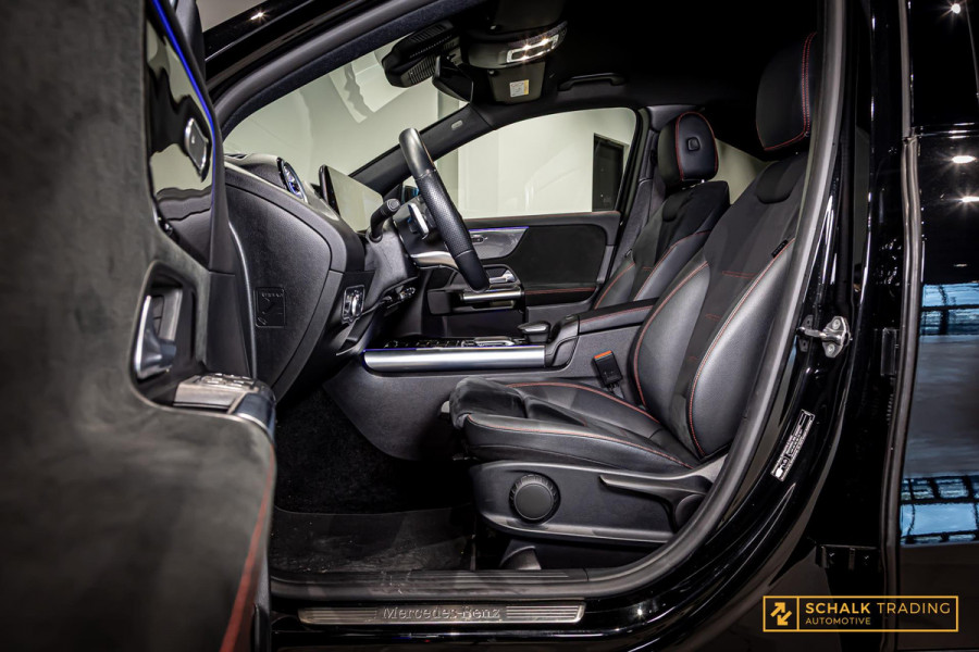 Mercedes-Benz GLA 200 AMG Line|Ambient|Camera|Dealer Mercedes-Benz GLA 200 AMG Line|Ambient|Camera|Dealer