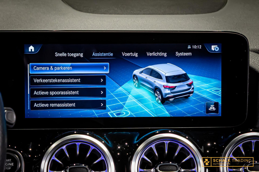 Mercedes-Benz GLA 200 AMG Line|Ambient|Camera|Dealer Mercedes-Benz GLA 200 AMG Line|Ambient|Camera|Dealer