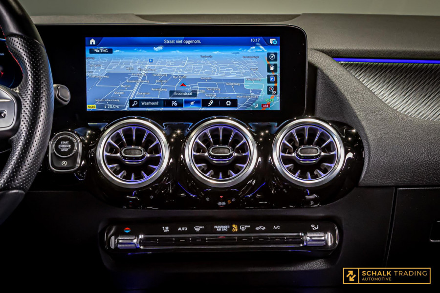 Mercedes-Benz GLA 200 AMG Line|Ambient|Camera|Dealer Mercedes-Benz GLA 200 AMG Line|Ambient|Camera|Dealer