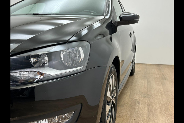 Volkswagen Polo Occasion 1.0 BlueMotion Edition | Zwart | Tweedehands Volkswagen Polo | Airco | Cruisecontrol | Sportieve velgen Volkswagen Polo Occasion 1.0 BlueMotion Edition | Zwart | Tweedehands Volkswagen Polo | Airco | Cruisecontrol | Sportieve velgen