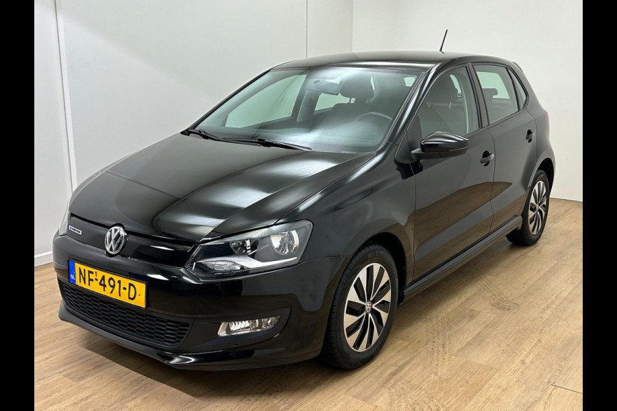Volkswagen Polo Occasion 1.0 BlueMotion Edition | Zwart | Tweedehands Volkswagen Polo | Airco | Cruisecontrol | Sportieve velgen Volkswagen Polo Occasion 1.0 BlueMotion Edition | Zwart | Tweedehands Volkswagen Polo | Airco | Cruisecontrol | Sportieve velgen