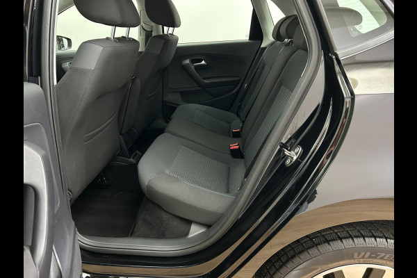 Volkswagen Polo Occasion 1.0 BlueMotion Edition | Zwart | Tweedehands Volkswagen Polo | Airco | Cruisecontrol | Sportieve velgen Volkswagen Polo Occasion 1.0 BlueMotion Edition | Zwart | Tweedehands Volkswagen Polo | Airco | Cruisecontrol | Sportieve velgen