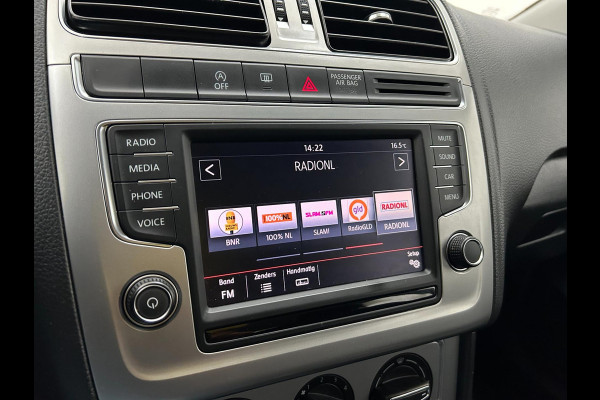 Volkswagen Polo Occasion 1.0 BlueMotion Edition | Zwart | Tweedehands Volkswagen Polo | Airco | Cruisecontrol | Sportieve velgen Volkswagen Polo Occasion 1.0 BlueMotion Edition | Zwart | Tweedehands Volkswagen Polo | Airco | Cruisecontrol | Sportieve velgen