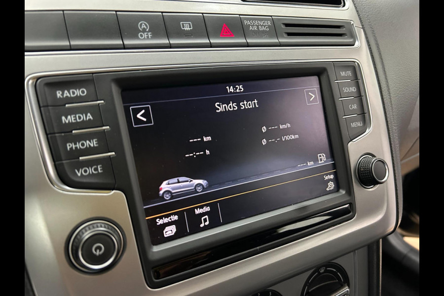 Volkswagen Polo Occasion 1.0 BlueMotion Edition | Zwart | Tweedehands Volkswagen Polo | Airco | Cruisecontrol | Sportieve velgen Volkswagen Polo Occasion 1.0 BlueMotion Edition | Zwart | Tweedehands Volkswagen Polo | Airco | Cruisecontrol | Sportieve velgen