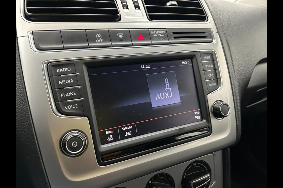 Volkswagen Polo Occasion 1.0 BlueMotion Edition | Zwart | Tweedehands Volkswagen Polo | Airco | Cruisecontrol | Sportieve velgen Volkswagen Polo Occasion 1.0 BlueMotion Edition | Zwart | Tweedehands Volkswagen Polo | Airco | Cruisecontrol | Sportieve velgen