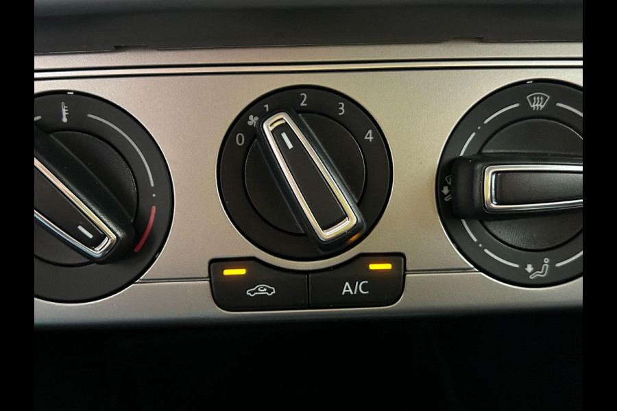 Volkswagen Polo Occasion 1.0 BlueMotion Edition | Zwart | Tweedehands Volkswagen Polo | Airco | Cruisecontrol | Sportieve velgen Volkswagen Polo Occasion 1.0 BlueMotion Edition | Zwart | Tweedehands Volkswagen Polo | Airco | Cruisecontrol | Sportieve velgen