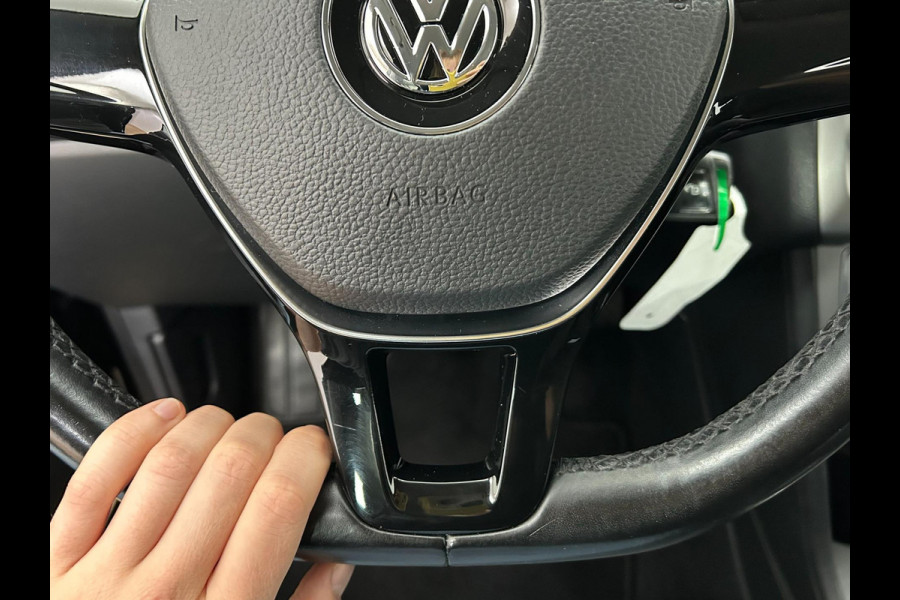 Volkswagen Polo Occasion 1.0 BlueMotion Edition | Zwart | Tweedehands Volkswagen Polo | Airco | Cruisecontrol | Sportieve velgen Volkswagen Polo Occasion 1.0 BlueMotion Edition | Zwart | Tweedehands Volkswagen Polo | Airco | Cruisecontrol | Sportieve velgen