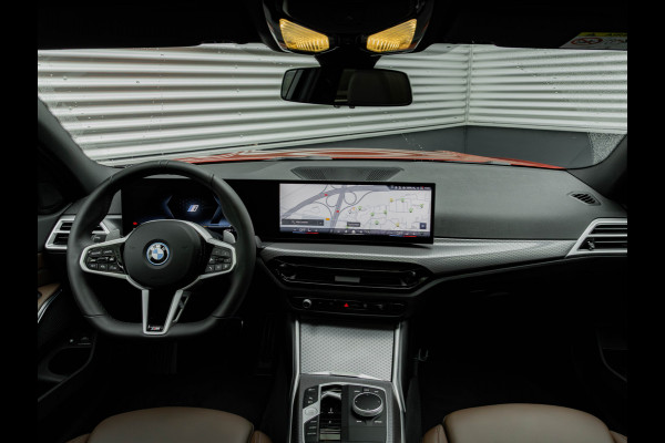 BMW 3 Serie Touring 330e M-Sport - Pano - Trekhaak - LCI 2 - ACC - Hifi