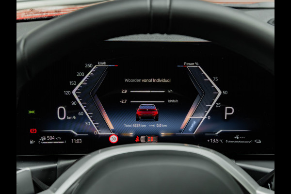 BMW 3 Serie Touring 330e M-Sport - Pano - Trekhaak - LCI 2 - ACC - Hifi