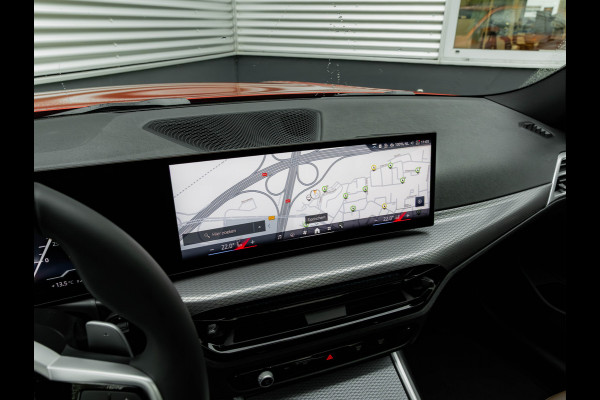 BMW 3 Serie Touring 330e M-Sport - Pano - Trekhaak - LCI 2 - ACC - Hifi