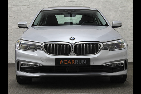 BMW 5 Serie 530d xDrive | Dealer Onderhouden | ACC | 360 Camera | Schuifdak | Comfortstoelen | Head-Up | Achterasbesturing | Leder | Keyless-Entry | Memory | Stoelverwarming V+A | LED | Stuurverwarming | Draadloos Laden | Dodehoek | BTW |