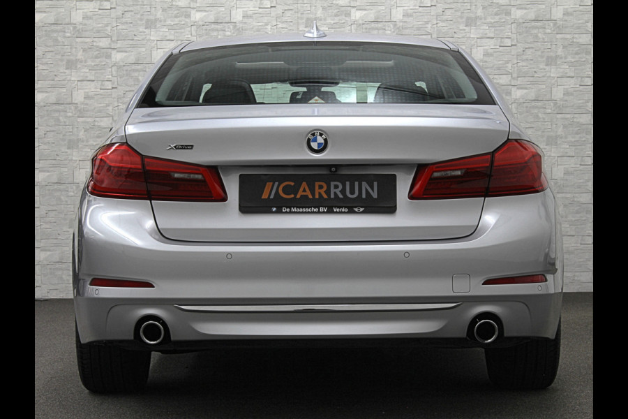 BMW 5 Serie 530d xDrive | Dealer Onderhouden | ACC | 360 Camera | Schuifdak | Comfortstoelen | Head-Up | Achterasbesturing | Leder | Keyless-Entry | Memory | Stoelverwarming V+A | LED | Stuurverwarming | Draadloos Laden | Dodehoek | BTW |