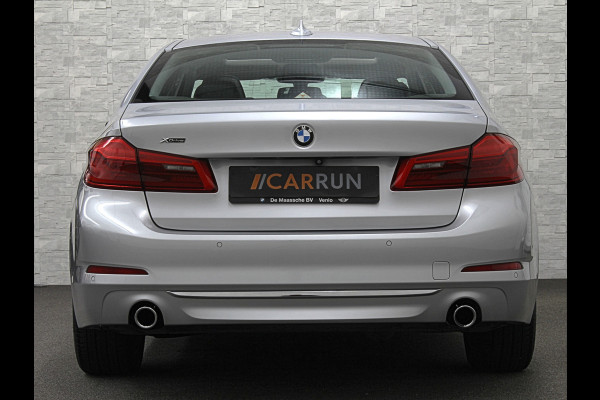 BMW 5 Serie 530d xDrive | Dealer Onderhouden | ACC | 360 Camera | Schuifdak | Comfortstoelen | Head-Up | Achterasbesturing | Leder | Keyless-Entry | Memory | Stoelverwarming V+A | LED | Stuurverwarming | Draadloos Laden | Dodehoek | BTW |