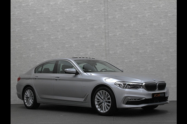 BMW 5 Serie 530d xDrive | Dealer Onderhouden | ACC | 360 Camera | Schuifdak | Comfortstoelen | Head-Up | Achterasbesturing | Leder | Keyless-Entry | Memory | Stoelverwarming V+A | LED | Stuurverwarming | Draadloos Laden | Dodehoek | BTW |